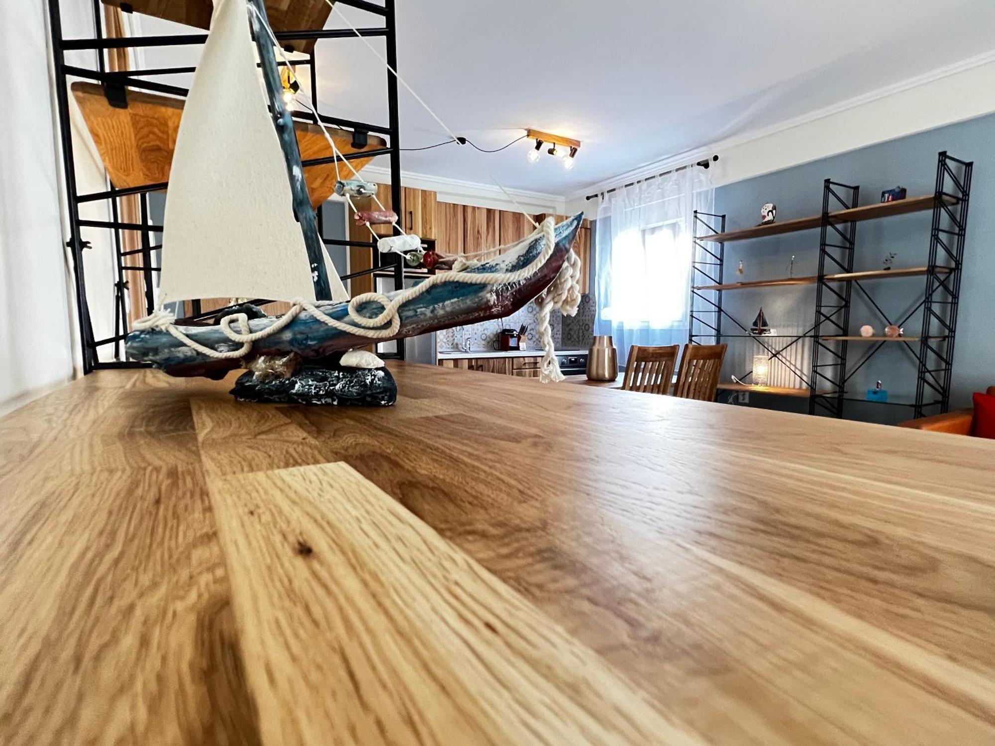 Steel & Oak Vintage Apartments Кавала Екстер'єр фото